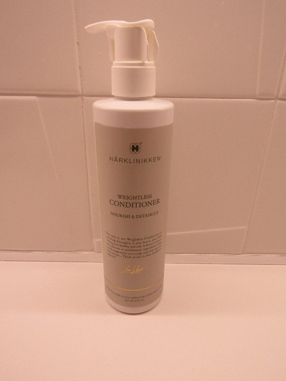 HARKLINIKKEN Weightless Conditioner--New 9.81 oz Bottle